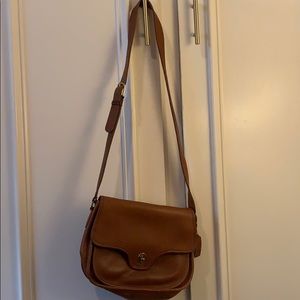 Vintage tan/brown Coach saddle bag